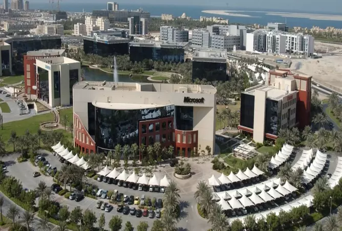 رياح ليفينج