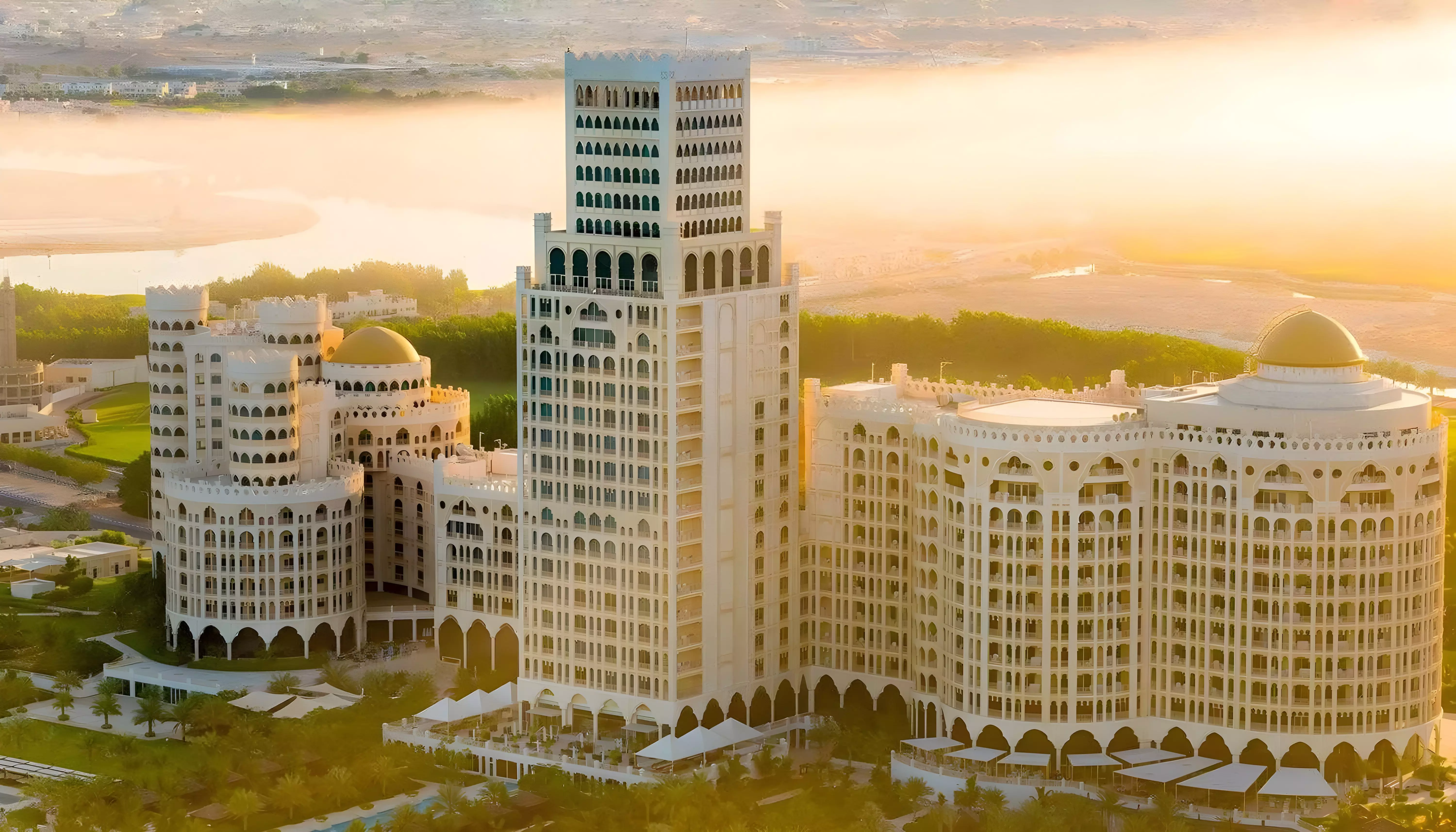 Waldorf Astoria Residences by Al Hamra Real Estate Management Services, Waldorf Astoria Residences - photo 2 of 8