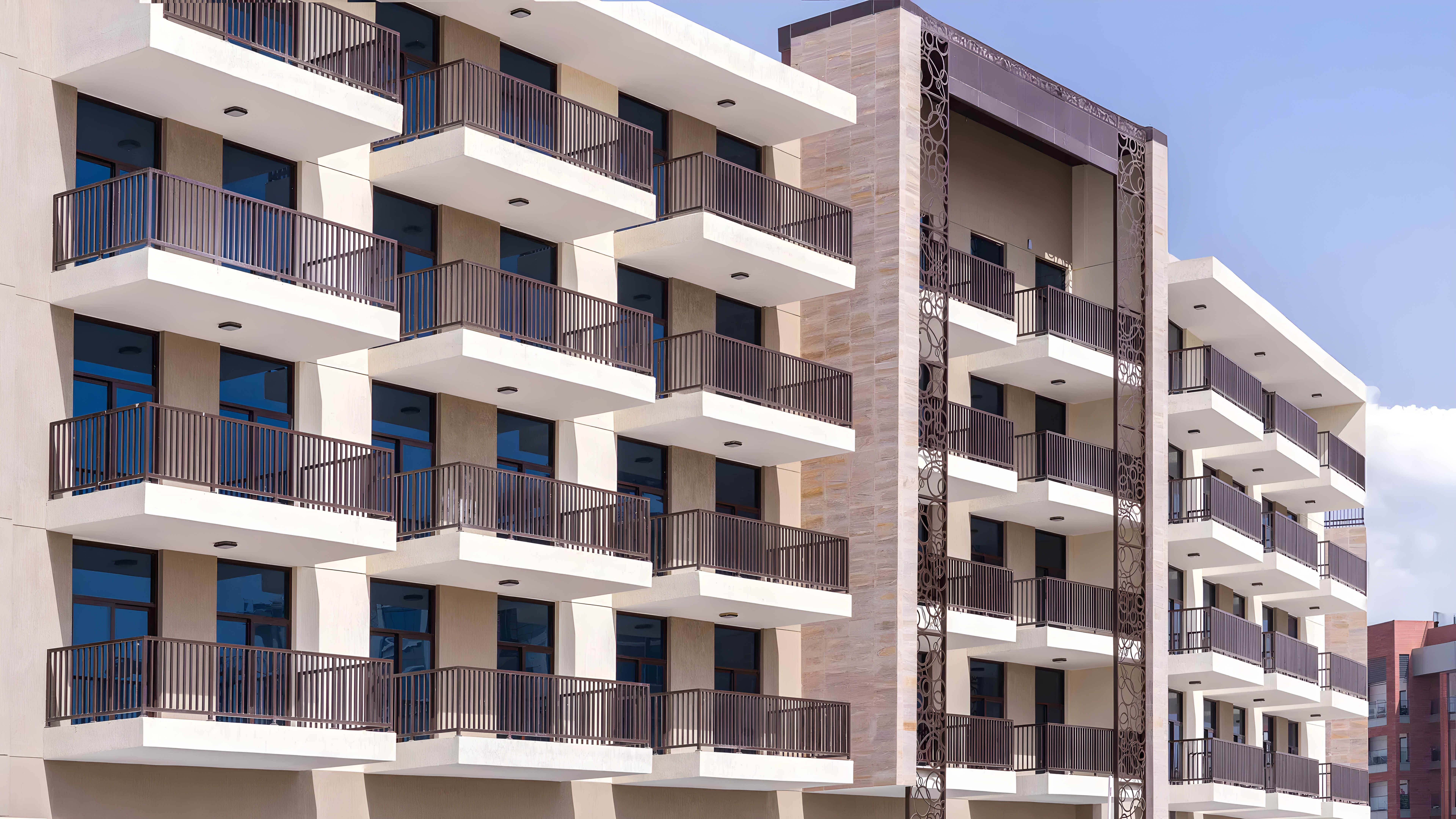 RR Residence - image 12