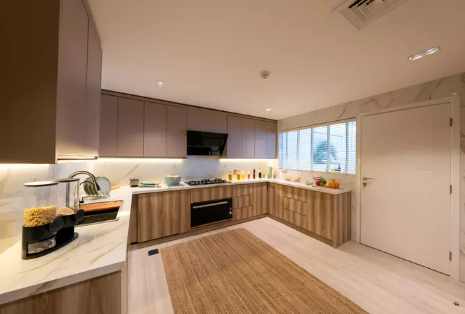 The Residence - Image 4